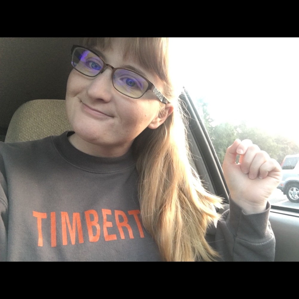 Meet your Posher, Victoria